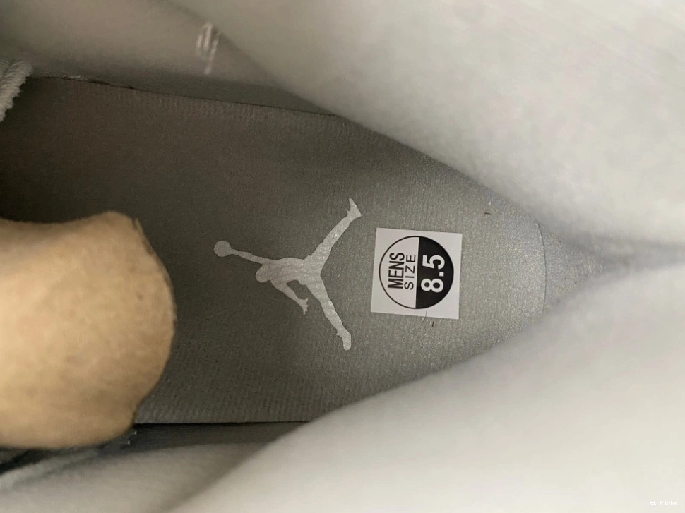 - 11 Finale Jordan (Women's) Retro AR0715-110 Grand 0408